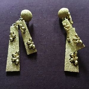 Signed vintage crown Trifari brushed gold drop earrings clip on but do not pinch